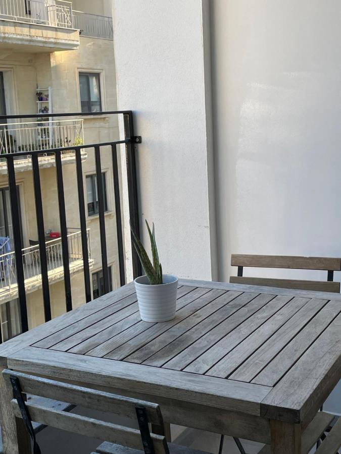 Spacious Seaview Sliema Apt, Steps From Valletta Ferry Exterior photo