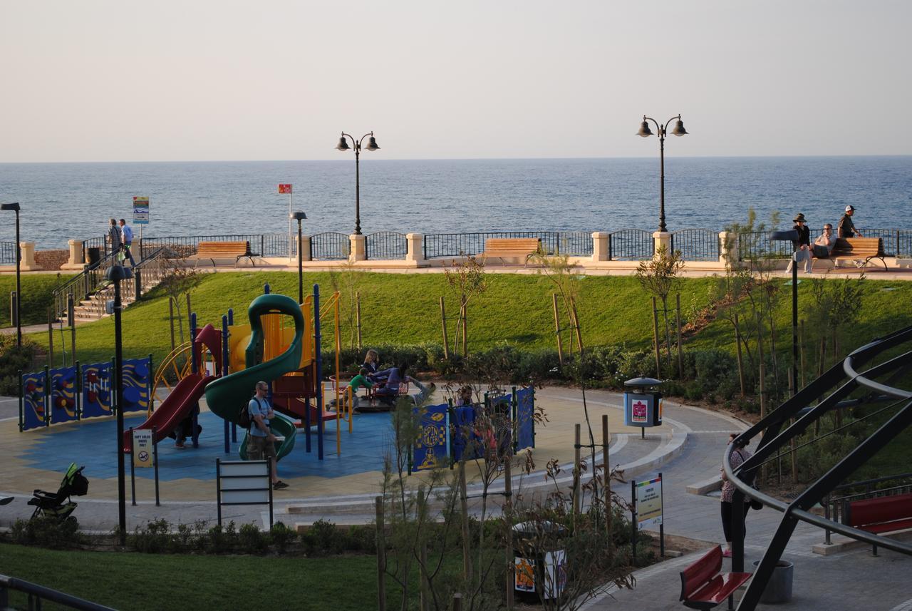 Spacious Seaview Sliema Apt, Steps From Valletta Ferry Exterior photo