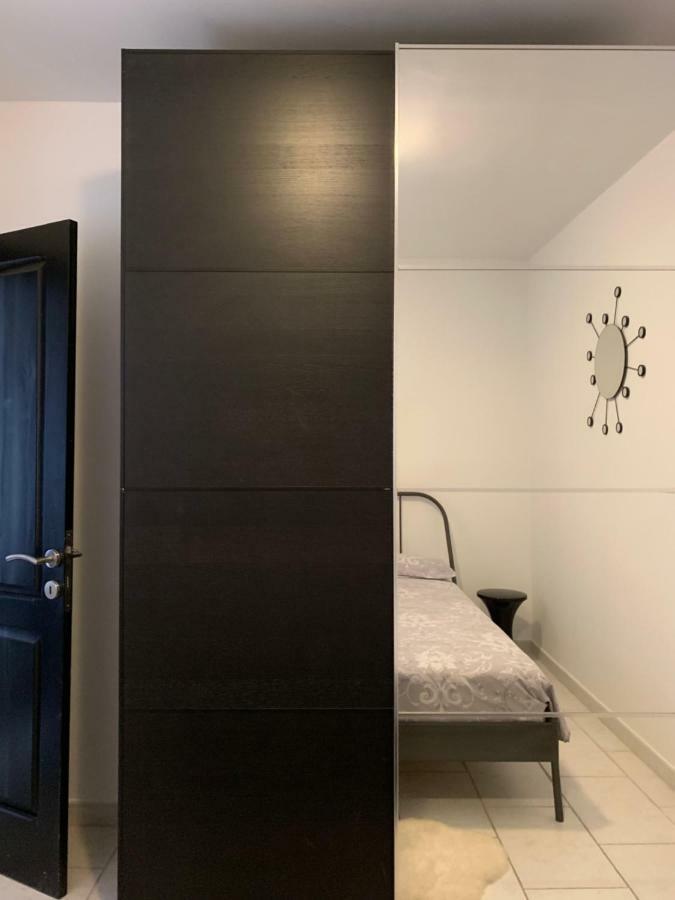 Spacious Seaview Sliema Apt, Steps From Valletta Ferry Exterior photo