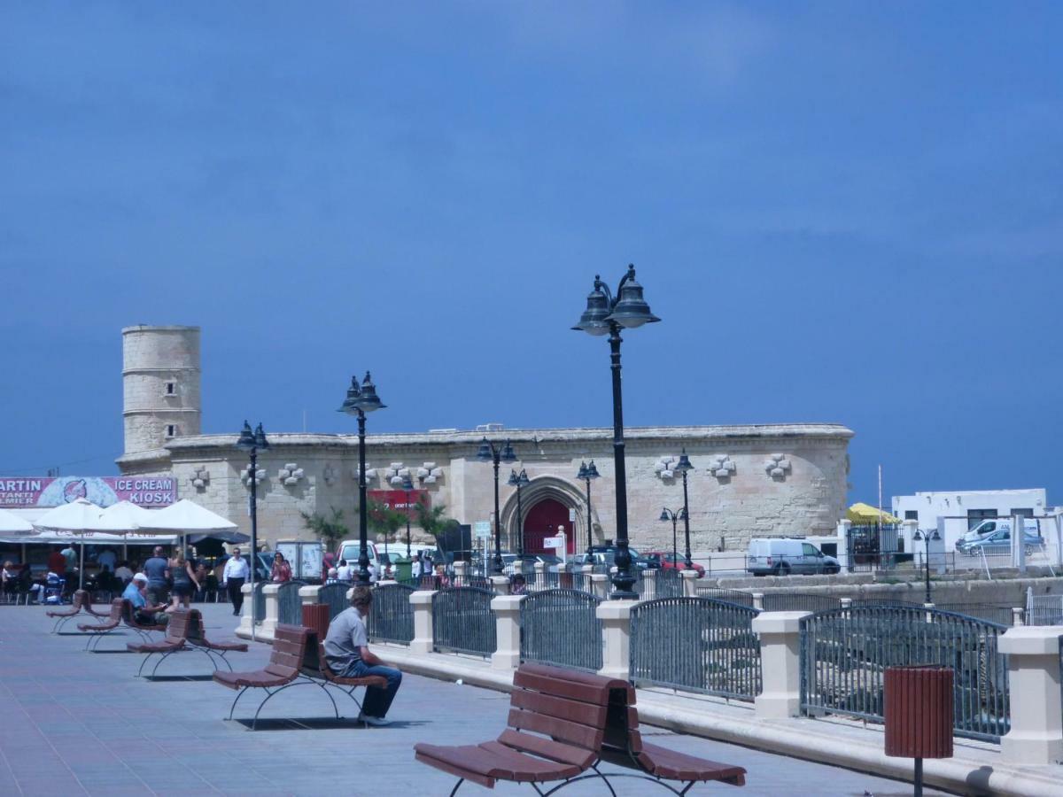 Spacious Seaview Sliema Apt, Steps From Valletta Ferry Exterior photo